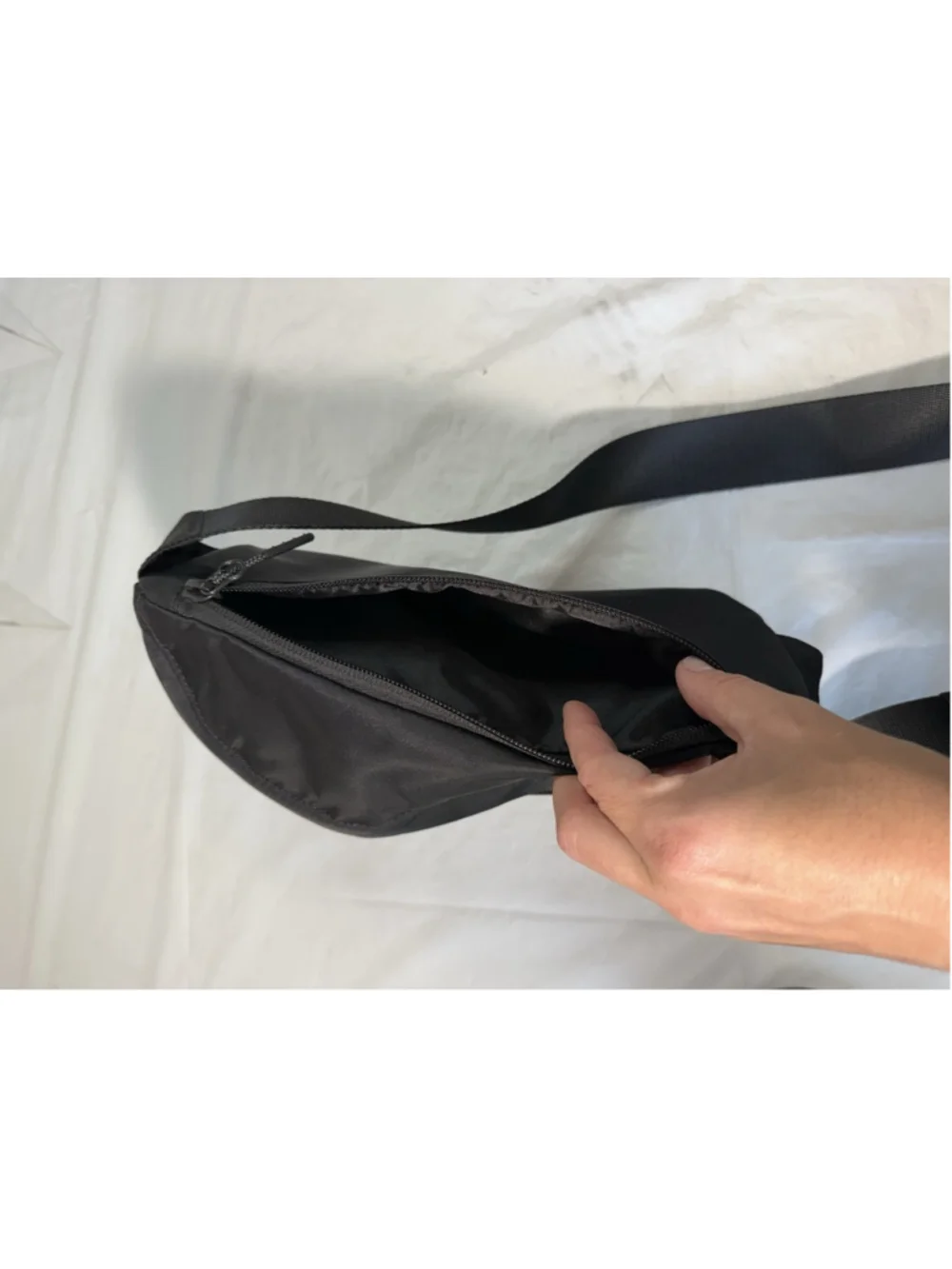 Lululemon City Adventurer Belt Bag 2.5L Silver Tone Hardware Black new